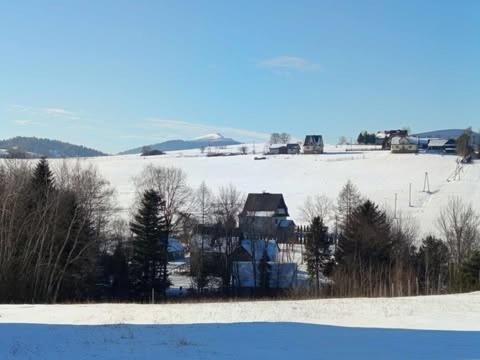 Pod Lasem Toporzysko